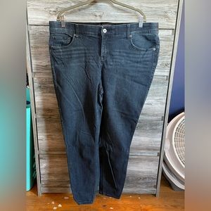 Torrid Bombshell skinny 20r jegging Dark wash